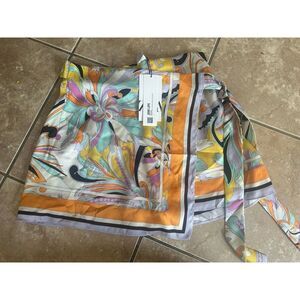 NWT Zara M Printed Groovy Belted Shorts Skort